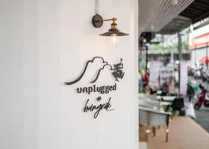 Unplugged At Bangrak & Silom Design Ostello