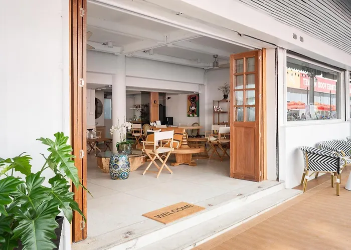 Unplugged At Bangrak & Silom Design Ostello