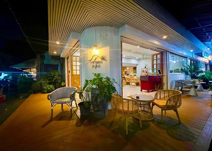 Unplugged At Bangrak & Silom Design *